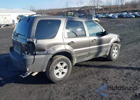 2005 Ford Escape Xlt из США, поврежденный, VIN 1FMYU031X5KB23114